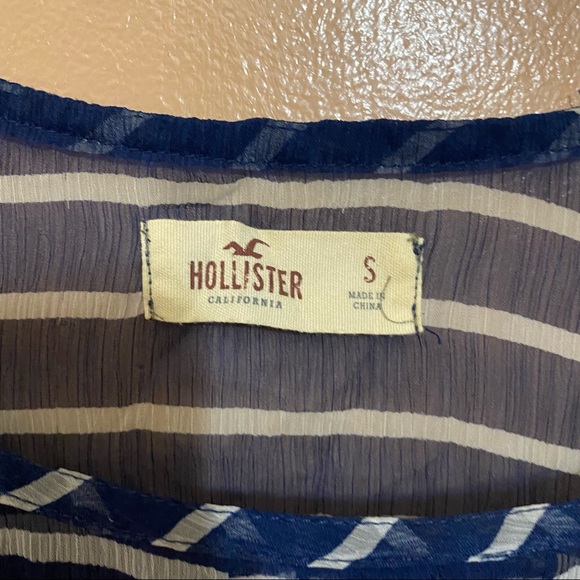 Hollister Sheer Stripes Blue Blouse - Picture 4 of 4